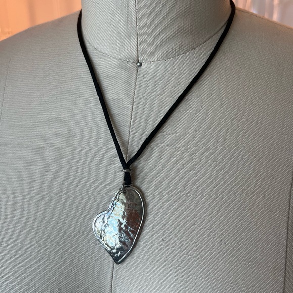 NWT Handmade in Italy 925 Sterling Silver Heart Necklace adjustable Black Cord - Picture 1 of 9